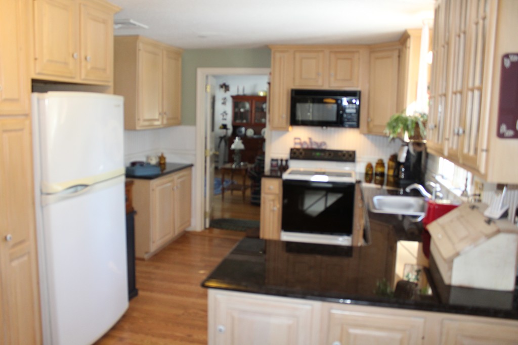 19 Longmeadow Road Norfolk, MA 02056 - Photo 2 of 9 Gallery Image 2