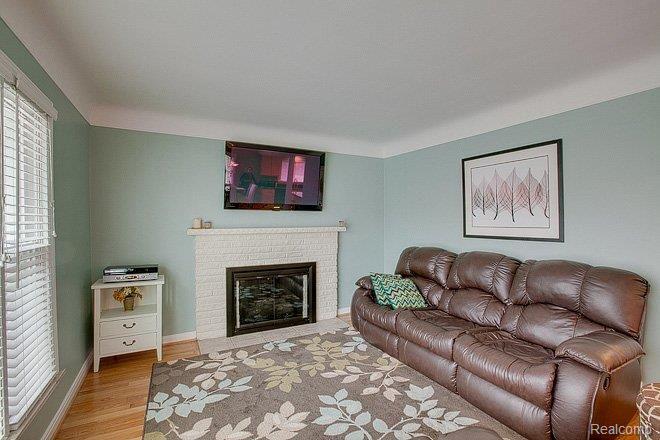 1810 Bournemouth Road Grosse Pointe, MI 48236 - Photo 6 of 20 1810Bournemouth-0003MLS.jpg
