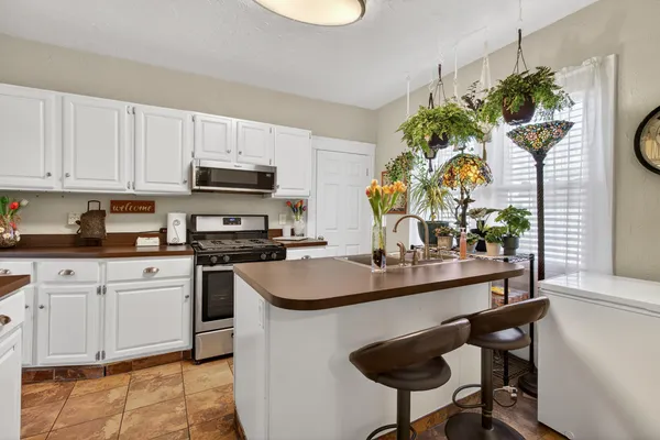 $134,900 | 610 Chester Street, Jackson, MI 49203