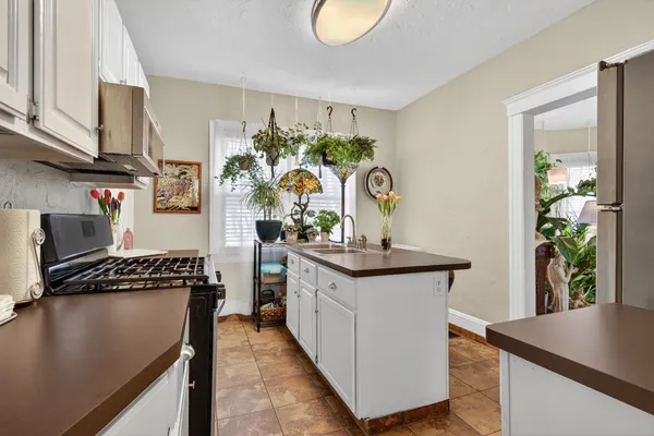 $134,900 | 610 Chester Street, Jackson, MI 49203