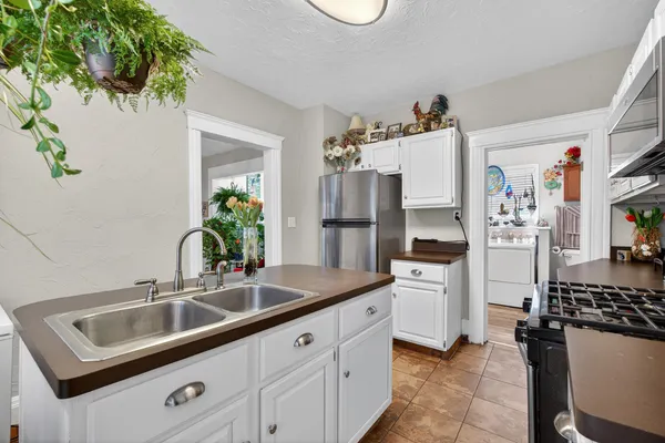 $134,900 | 610 Chester Street, Jackson, MI 49203