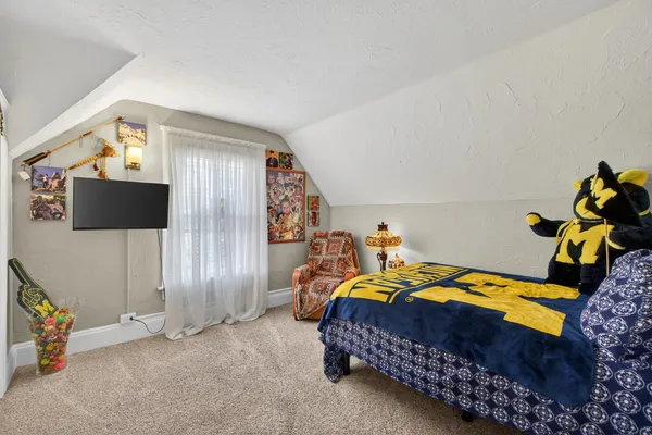 $134,900 | 610 Chester Street, Jackson, MI 49203