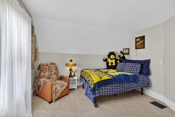 $134,900 | 610 Chester Street, Jackson, MI 49203