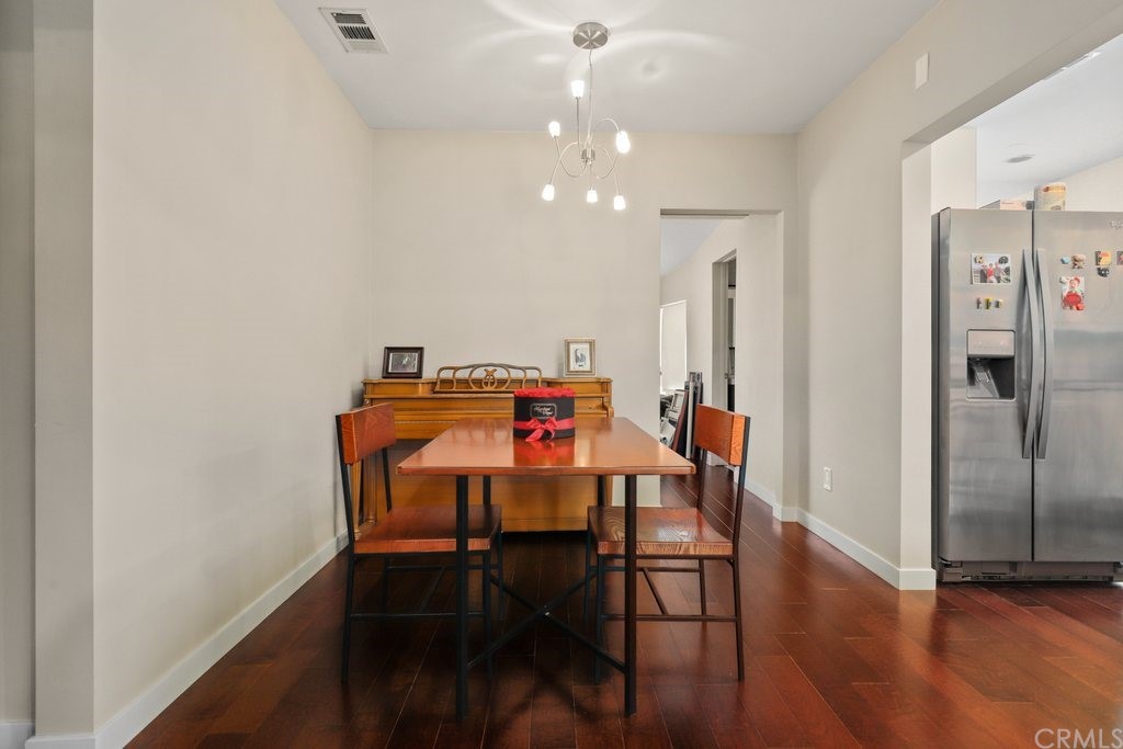 409 Sonora Avenue Glendale, CA 91201 - Photo 7 of 25