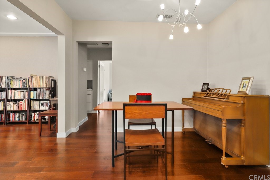 409 Sonora Avenue Glendale, CA 91201 - Photo 9 of 25