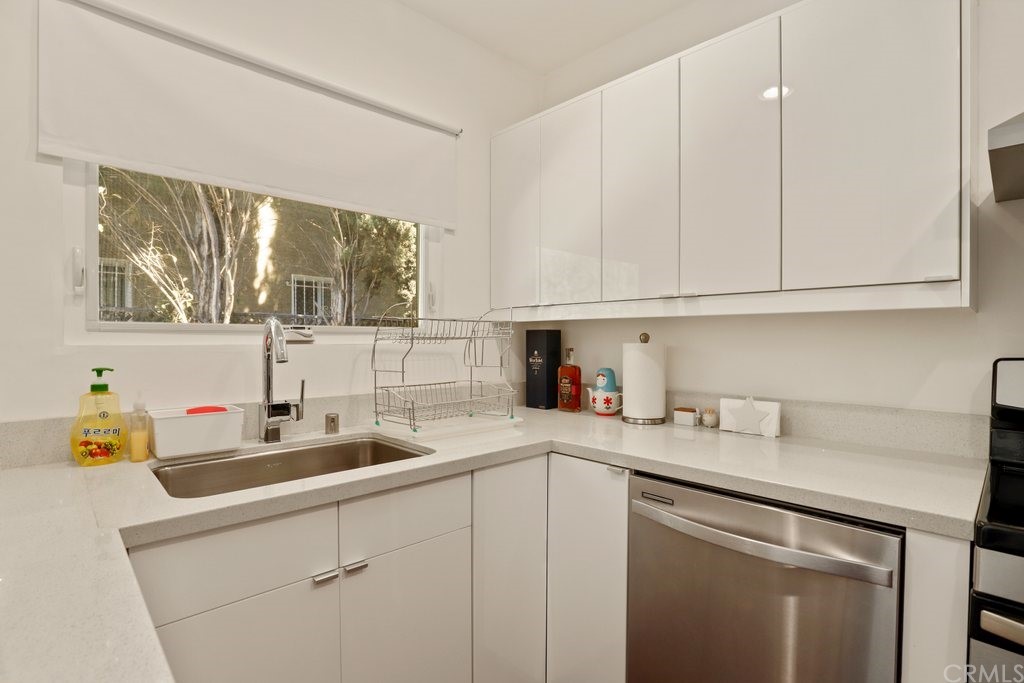 409 Sonora Avenue Glendale, CA 91201 - Photo 10 of 25