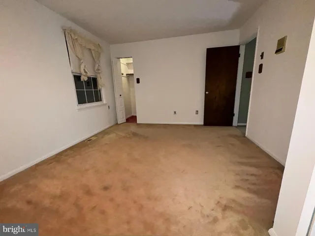 $2,600 | 4741 River Road, Pennsauken, NJ 08110