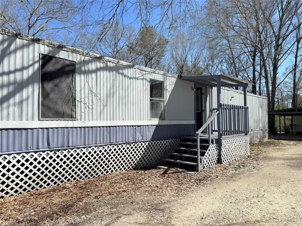 $1,300 | 23516 Patricia Lane, New Caney, TX 77357