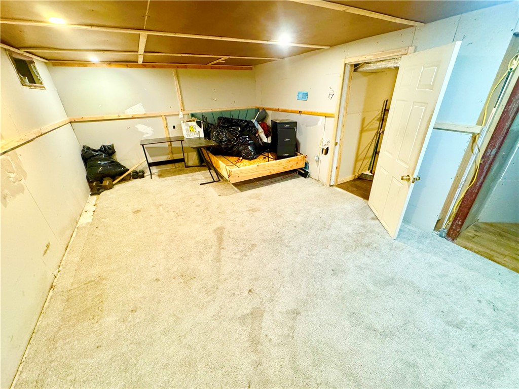 198 Colvintown Road Coventry, RI 02816 - Photo 24 of 29