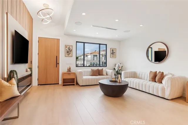 $1,749,950 | 8006 Lloyd Avenue, North Hollywood, CA 91605