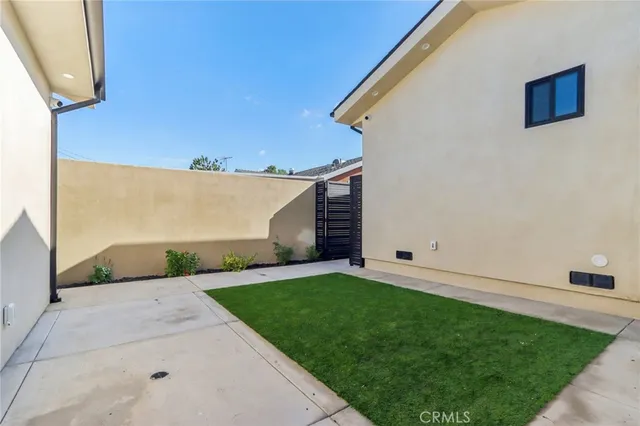 $1,749,950 | 8006 Lloyd Avenue, North Hollywood, CA 91605