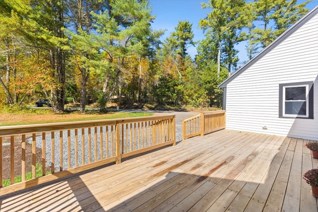 146 Miller Street Middleboro, MA 02346 - Photo 4 of 23