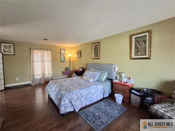 $760,000 | 33 Nickel Avenue, Sayreville, NJ 08872