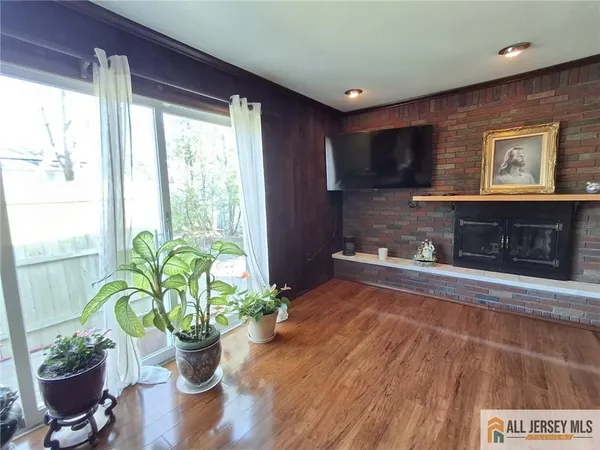 $760,000 | 33 Nickel Avenue, Sayreville, NJ 08872