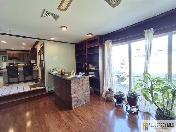 $760,000 | 33 Nickel Avenue, Sayreville, NJ 08872
