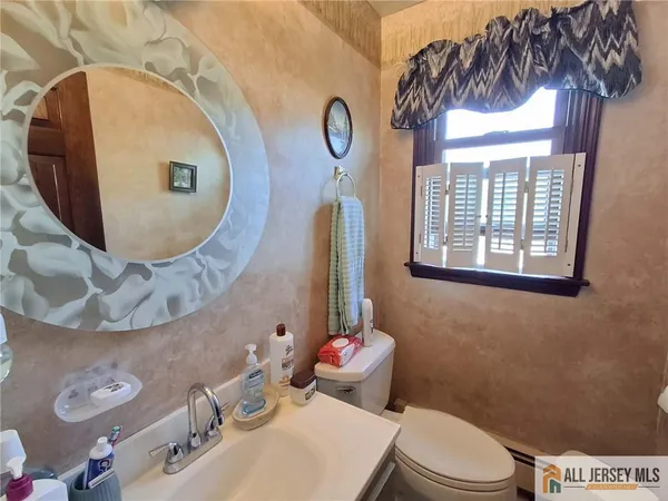 $760,000 | 33 Nickel Avenue, Sayreville, NJ 08872