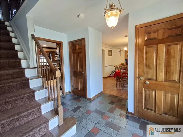 $760,000 | 33 Nickel Avenue, Sayreville, NJ 08872