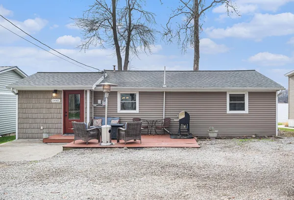 $205,900 | 5445 West Warren Street, Claypool, IN 46510