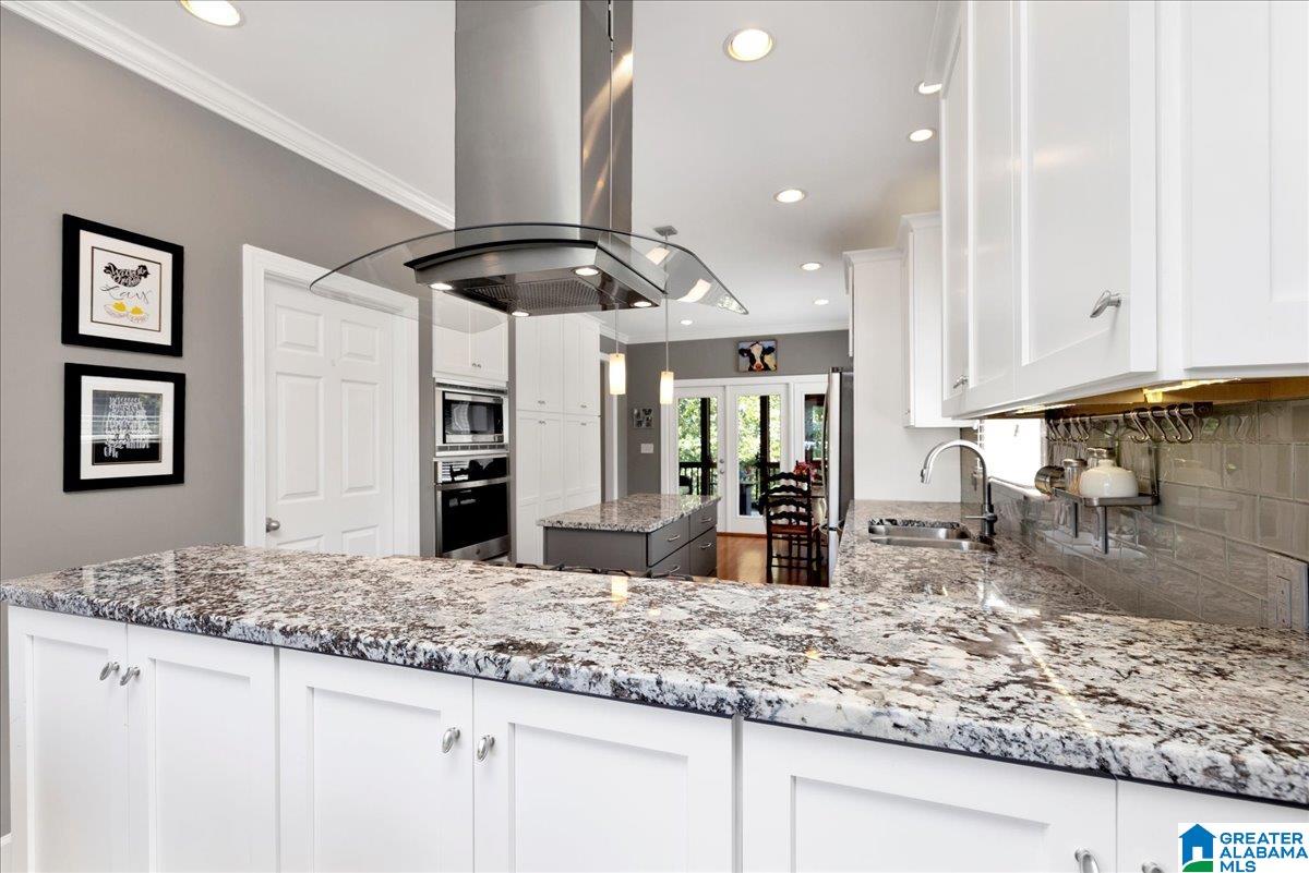 708 Meadow Ridge Court Birmingham, AL 35242 - Photo 9 of 65
