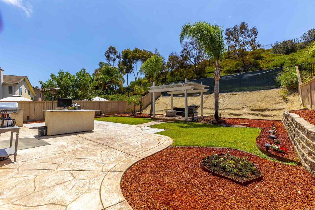 2018 McCloud River Road Chula Vista, CA 91913 - Photo 26 of 41