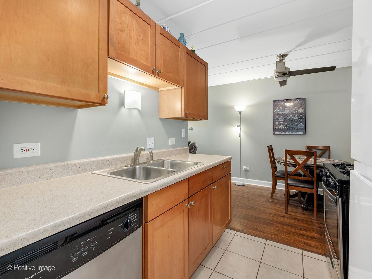 1000 South Lorraine Road, Unit 104 Wheaton, IL 60189 - Photo 12 of 21 Gallery Image 12