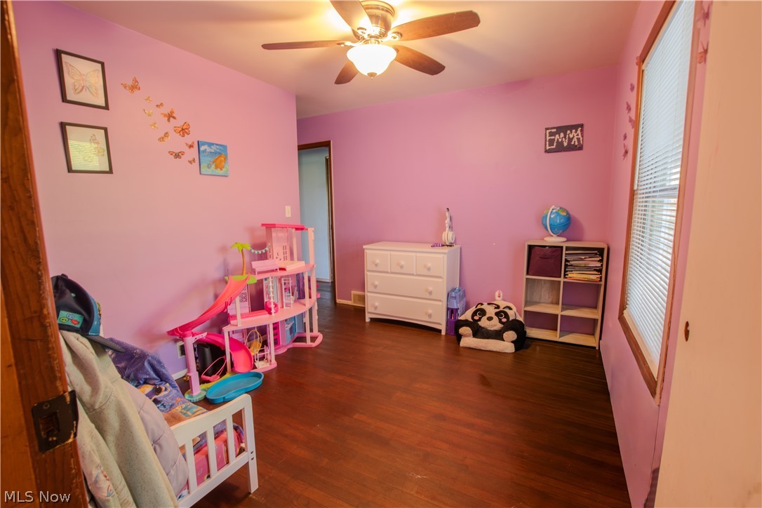 1757 Pleasant Valley Road Northeast New Philadelphia, OH 44663 - Photo 23 of 33