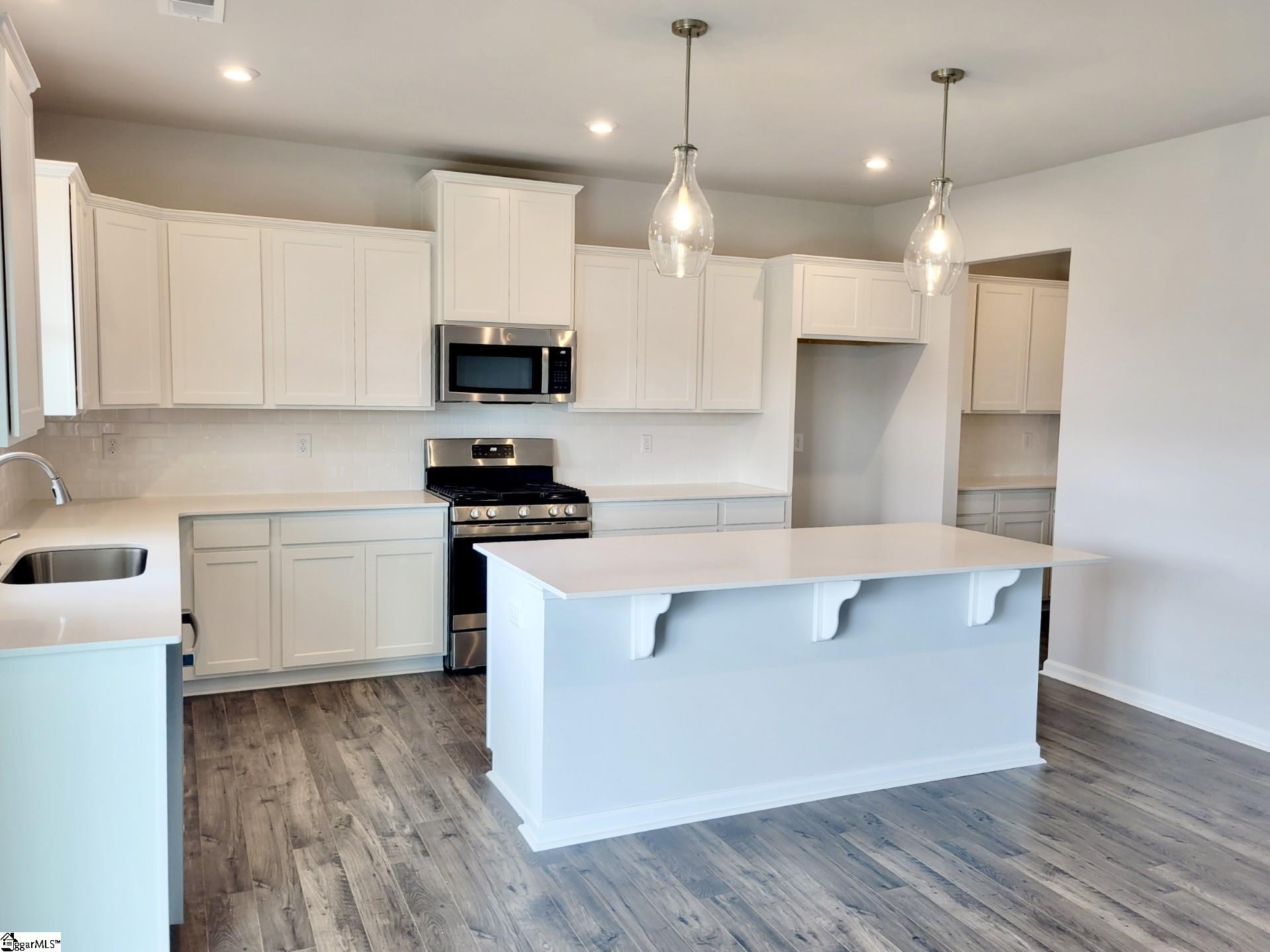 803 Maridian Street Greenville, SC 29607 - Photo 4 of 18