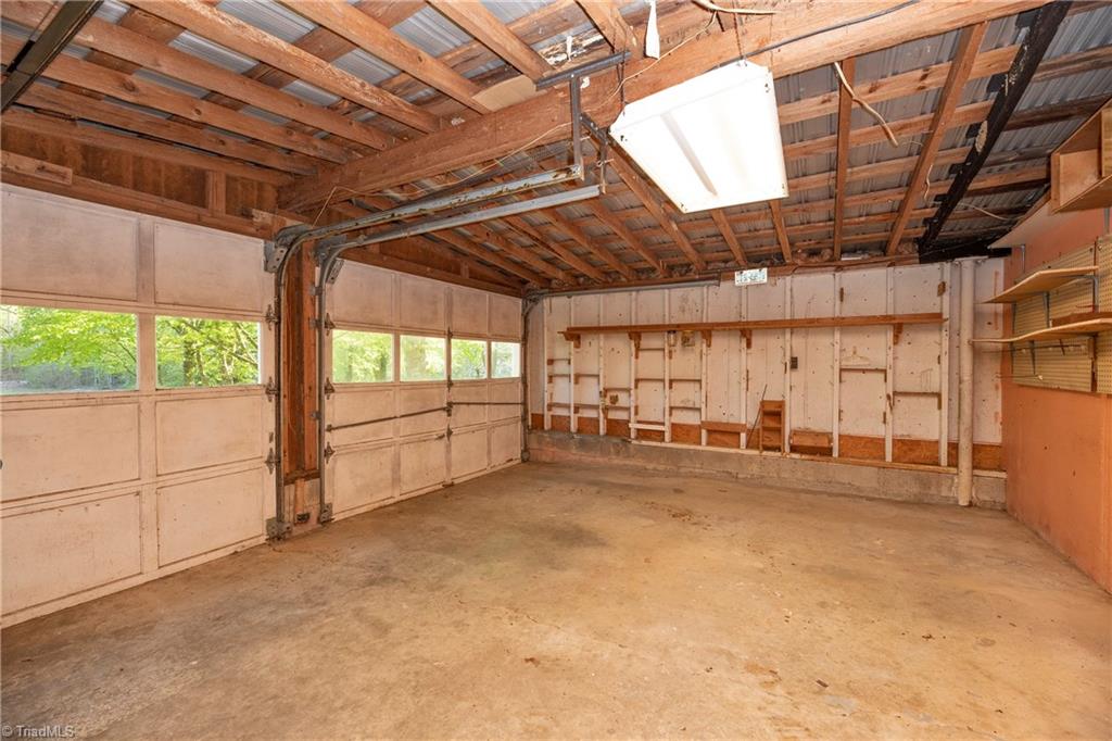 5865 Tomahawk Road Winston-Salem, NC 27106 - Photo 38 of 40 Workshop Area