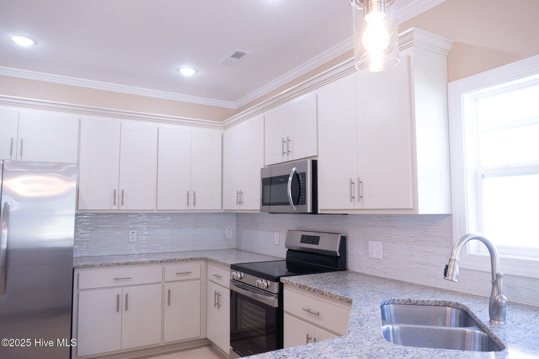 3236 Dolostone Court Southwest Wilson, NC 27893 - Photo 8 of 19 DSC03197