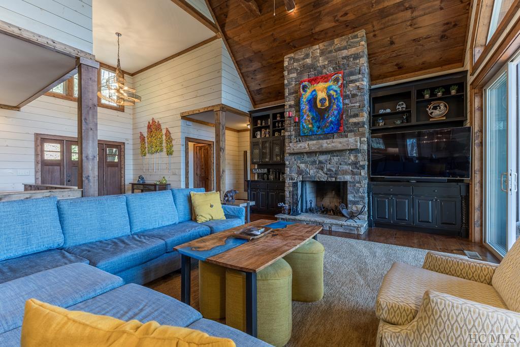 453 Golf View Road Sapphire, NC 28774 - Photo 11 of 36 Gallery Image 11