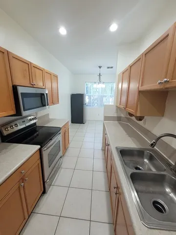 $2,400 | 303 Seminole Palms Drive, Greenacres, FL 33463