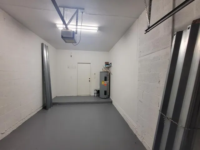 $2,400 | 303 Seminole Palms Drive, Greenacres, FL 33463