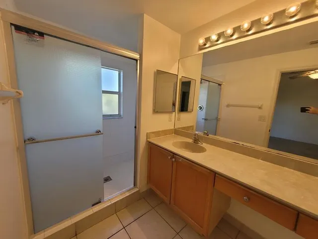 $2,400 | 303 Seminole Palms Drive, Greenacres, FL 33463