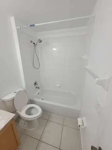 $2,400 | 303 Seminole Palms Drive, Greenacres, FL 33463