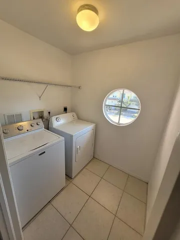 $2,400 | 303 Seminole Palms Drive, Greenacres, FL 33463