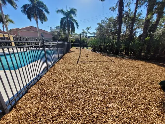 $2,400 | 303 Seminole Palms Drive, Greenacres, FL 33463