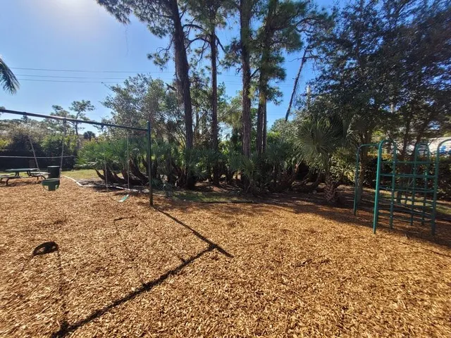 $2,400 | 303 Seminole Palms Drive, Greenacres, FL 33463