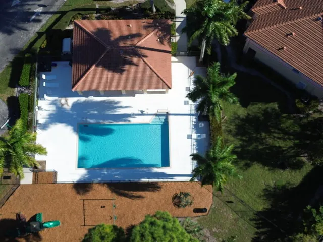 $2,400 | 303 Seminole Palms Drive, Greenacres, FL 33463