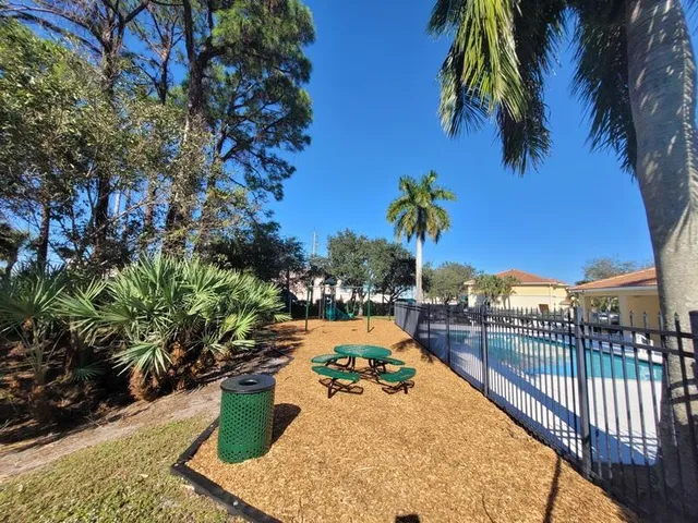 $2,400 | 303 Seminole Palms Drive, Greenacres, FL 33463