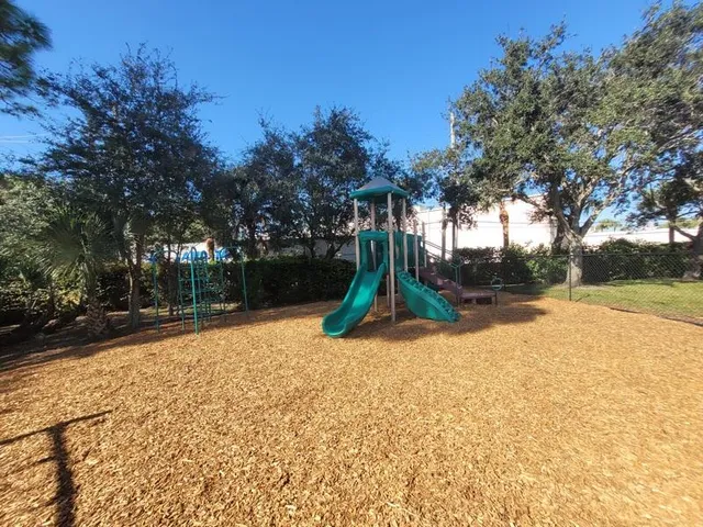 $2,400 | 303 Seminole Palms Drive, Greenacres, FL 33463