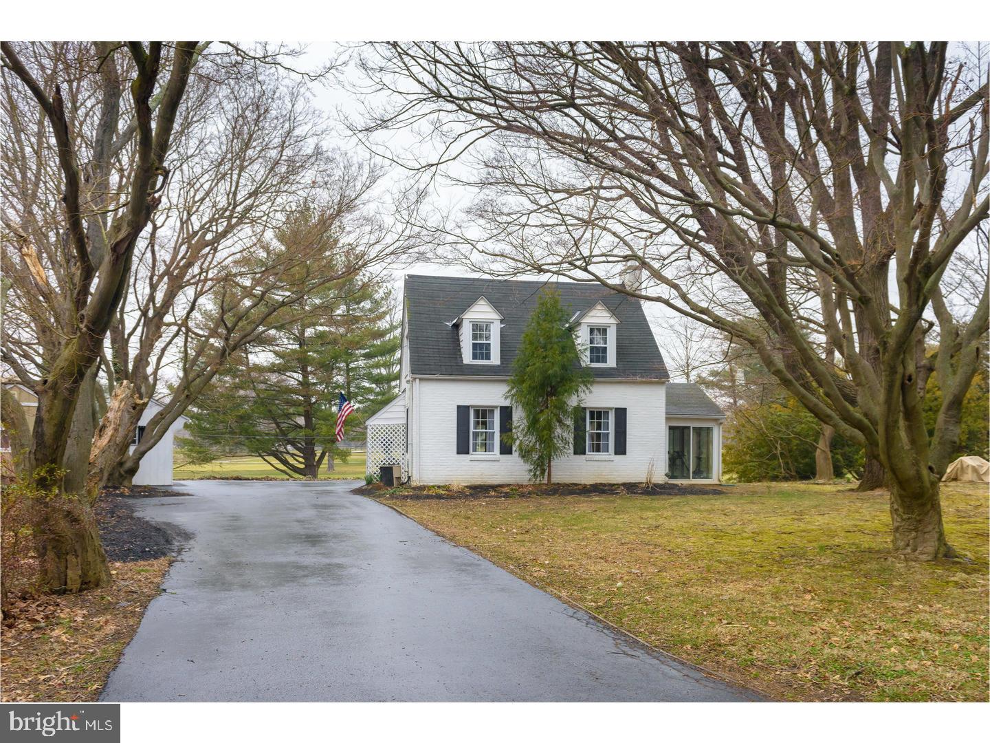 25 Medbury Road Wallingford, PA 19086 - Photo 1 of 25 Exterior Front