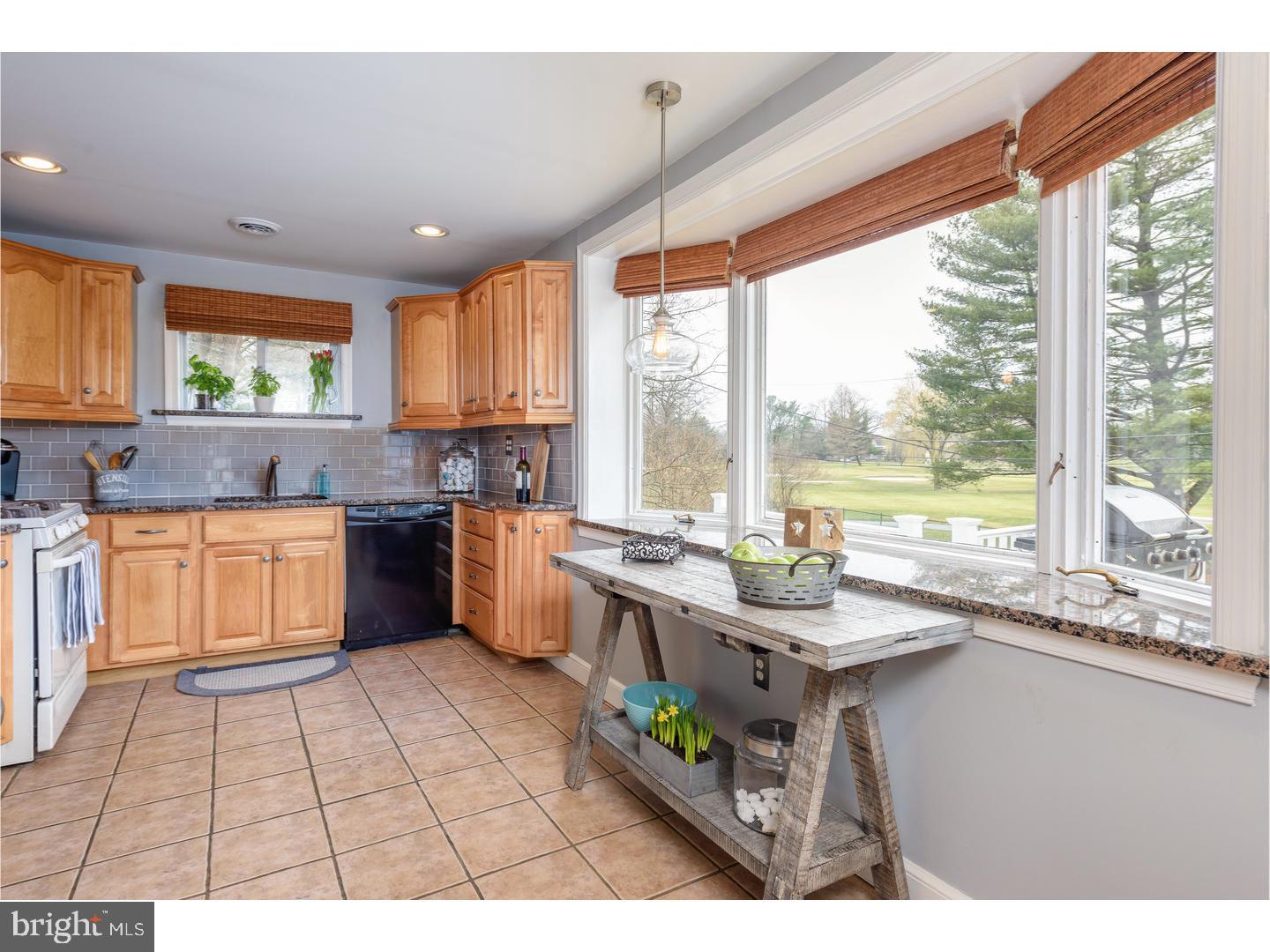 25 Medbury Road Wallingford, PA 19086 - Photo 6 of 25 Kitchen