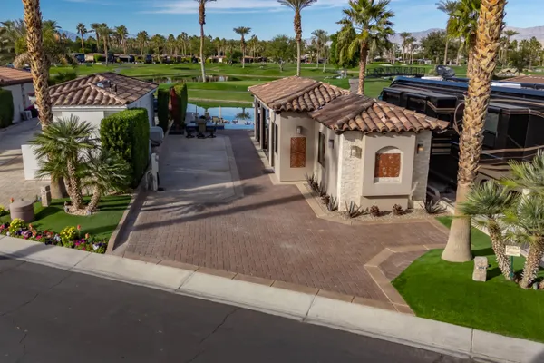 a view of a house with porch