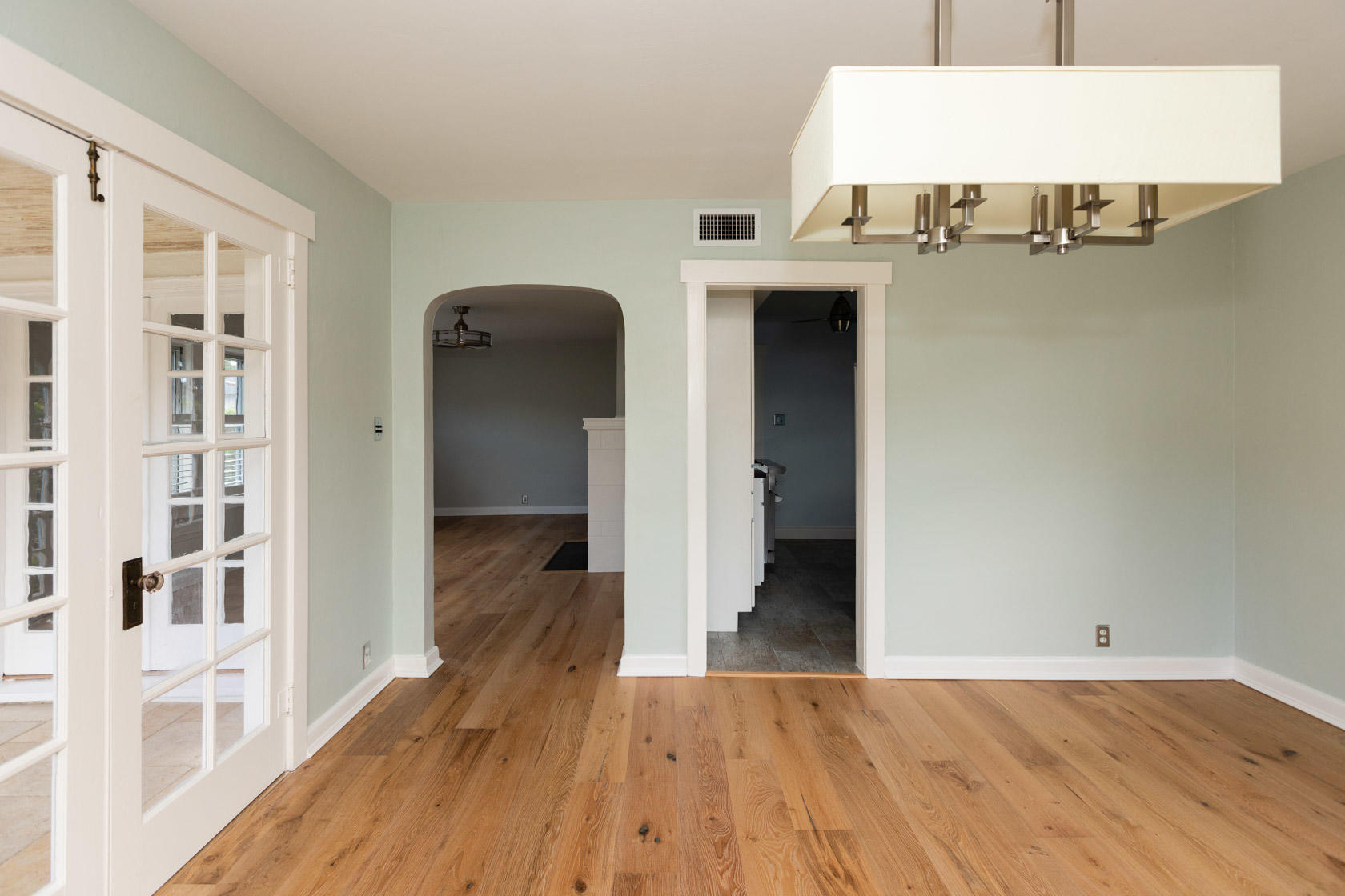 522 Hampton Road West Palm Beach, FL 33405 - Photo 14 of 44 Dining room 3