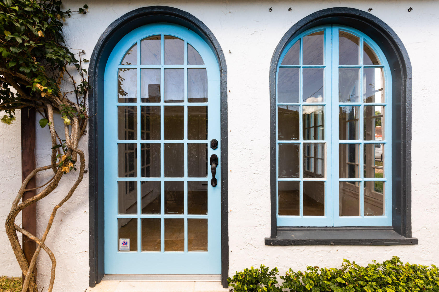 522 Hampton Road West Palm Beach, FL 33405 - Photo 21 of 44 Front door to Florida room