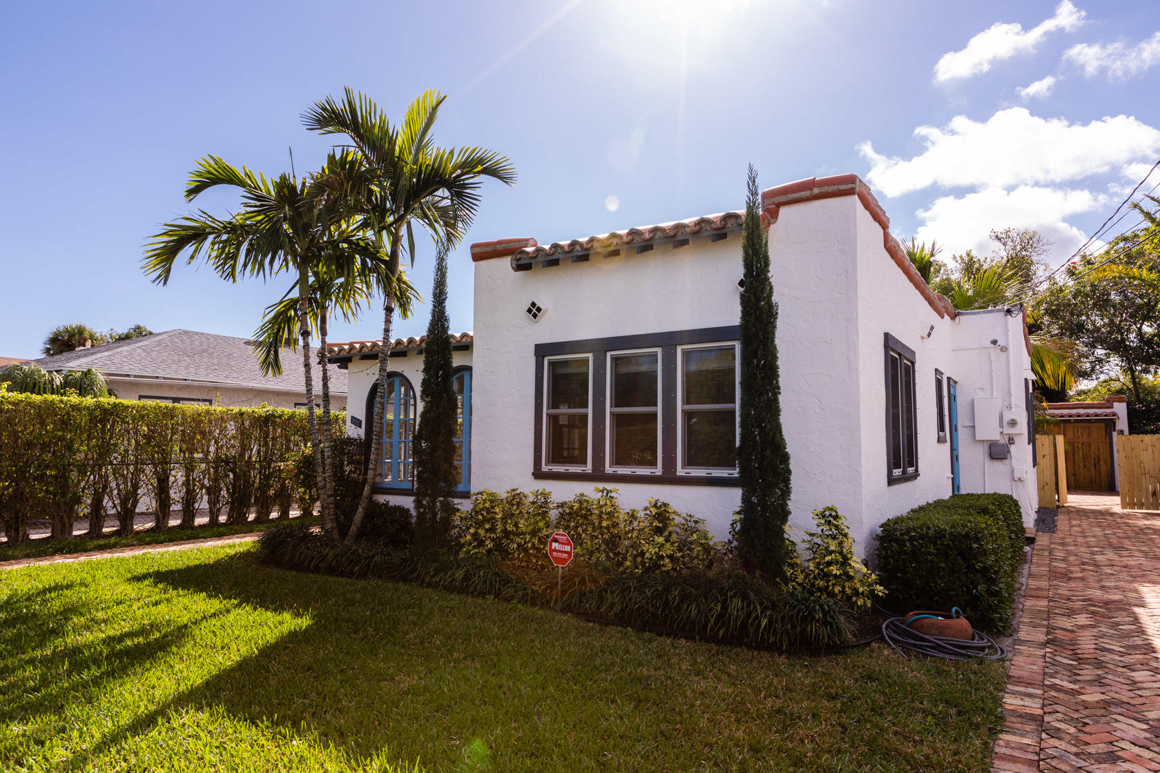 522 Hampton Road West Palm Beach, FL 33405 - Photo 4 of 44 Front view