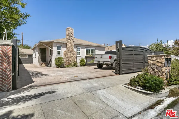 $999,000 | 10823 Cantara Street, Sun Valley, CA 91352