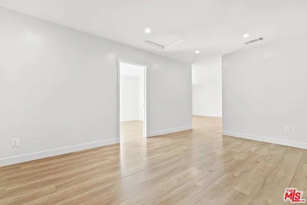 $999,000 | 10823 Cantara Street, Sun Valley, CA 91352