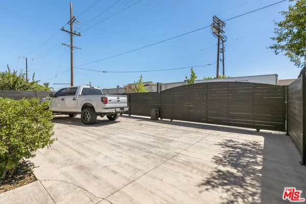 $999,000 | 10823 Cantara Street, Sun Valley, CA 91352