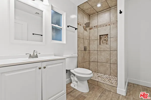 $999,000 | 10823 Cantara Street, Sun Valley, CA 91352